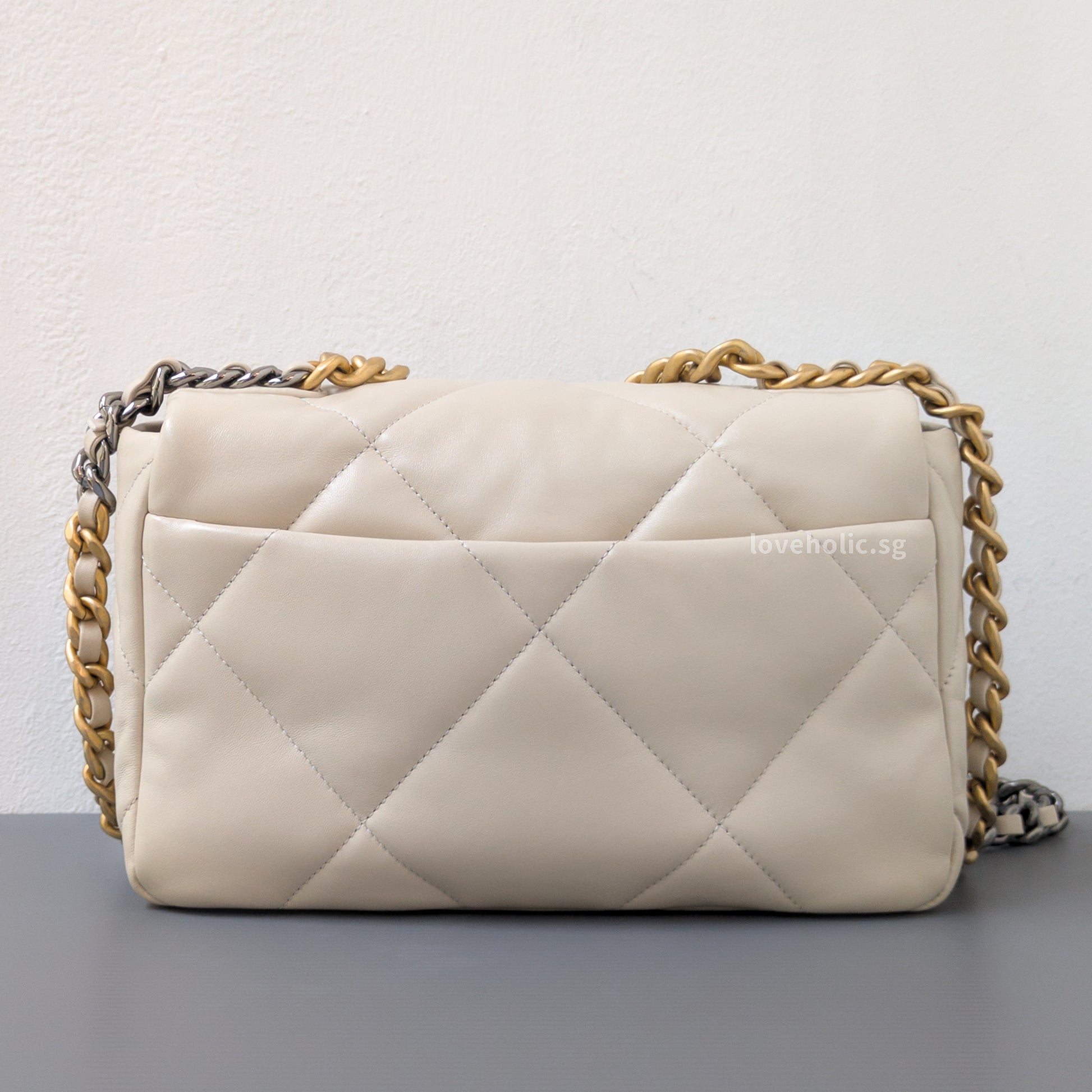 Chanel Chanel 19 Small | Light Beige Lambskin Multicolored Hardware-back