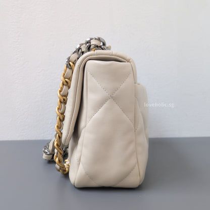 Chanel Chanel 19 Small | Light Beige Lambskin Multicolored Hardware-side