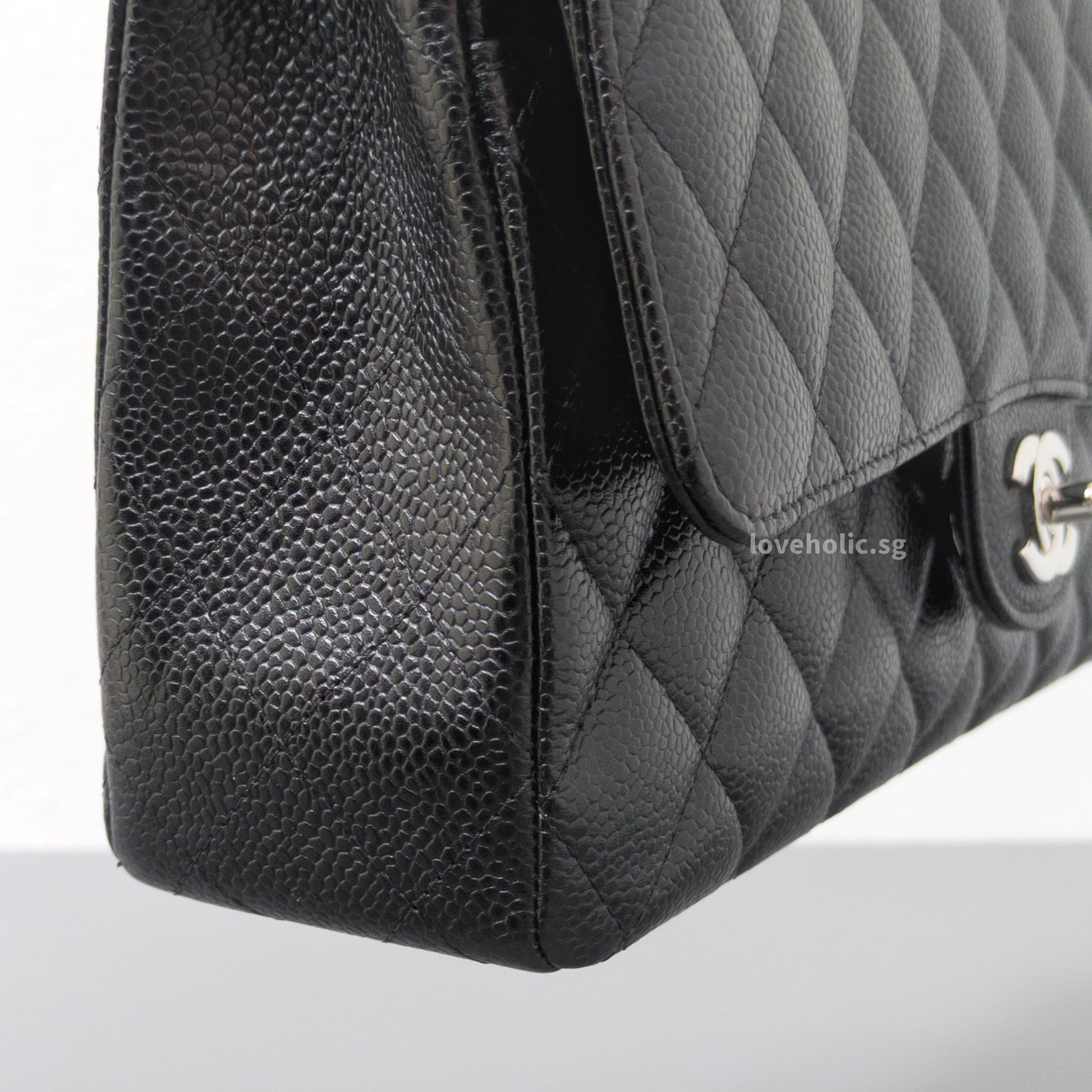 Chanel Classic Flap Medium | Black Caviar Silver Hardware-details
