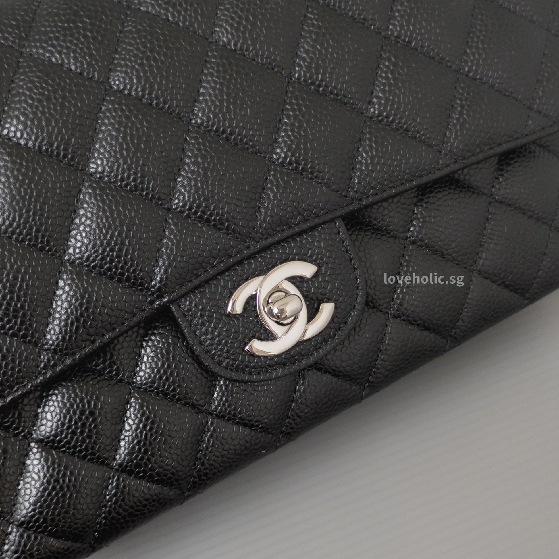 Chanel Classic Flap Medium | Black Caviar Silver Hardware-details