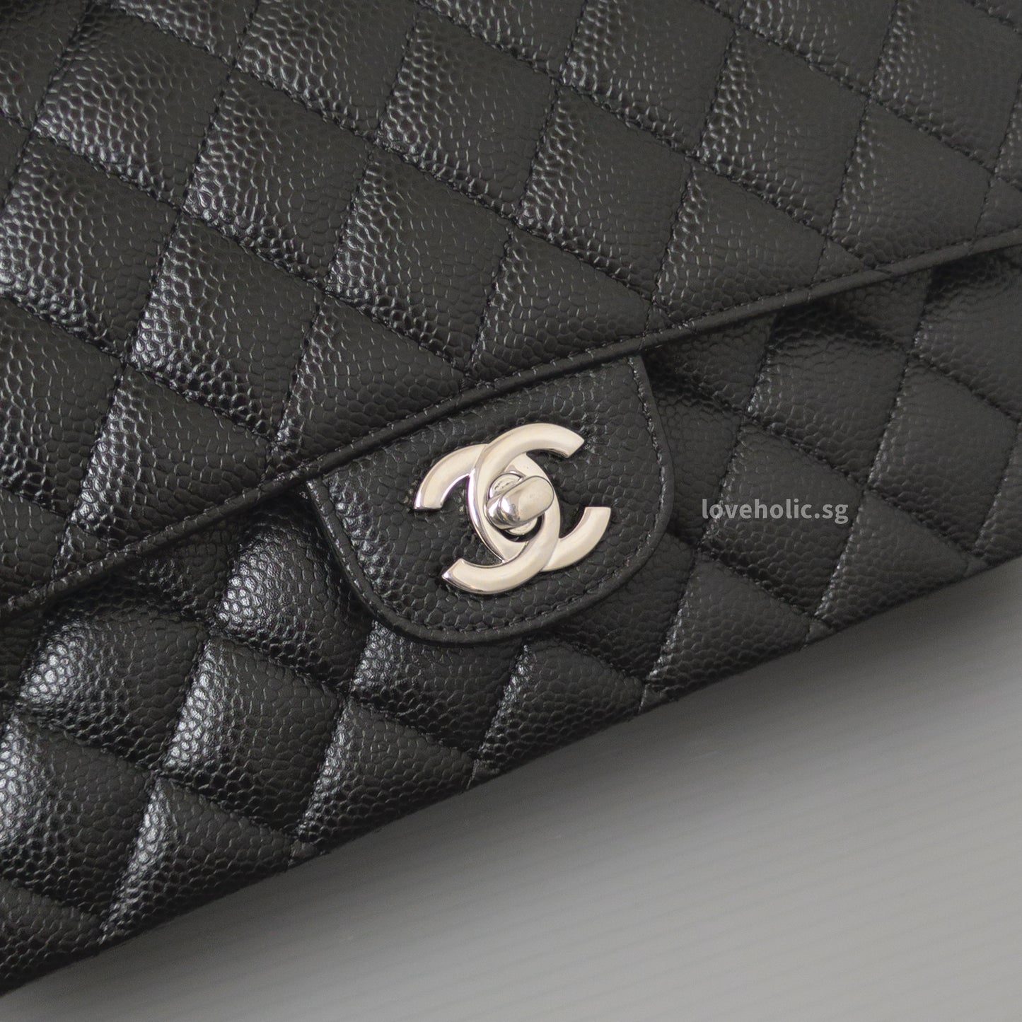 Chanel Classic Flap Medium | Black Caviar Silver Hardware-details