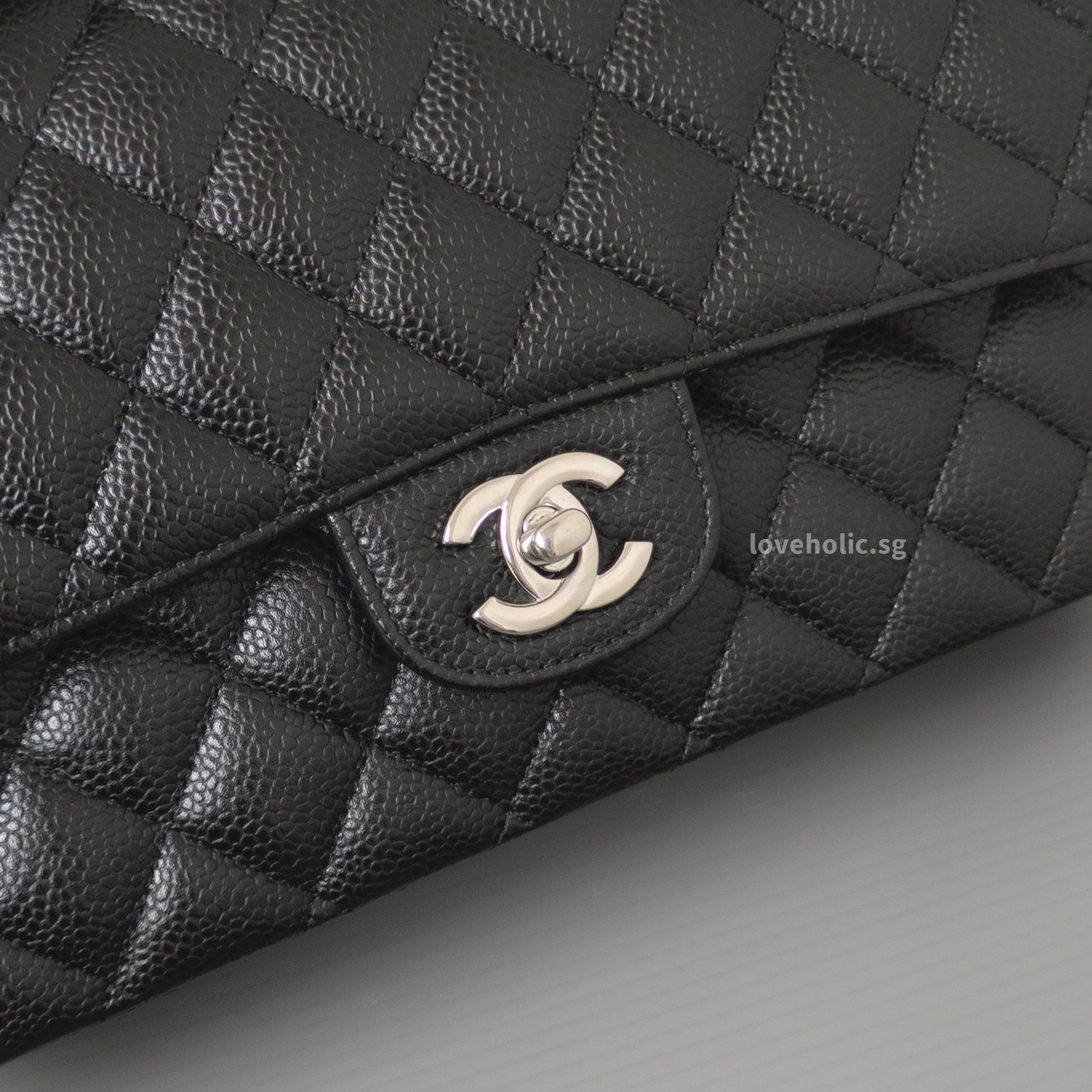 Chanel Classic Flap Medium | Black Caviar Silver Hardware-details