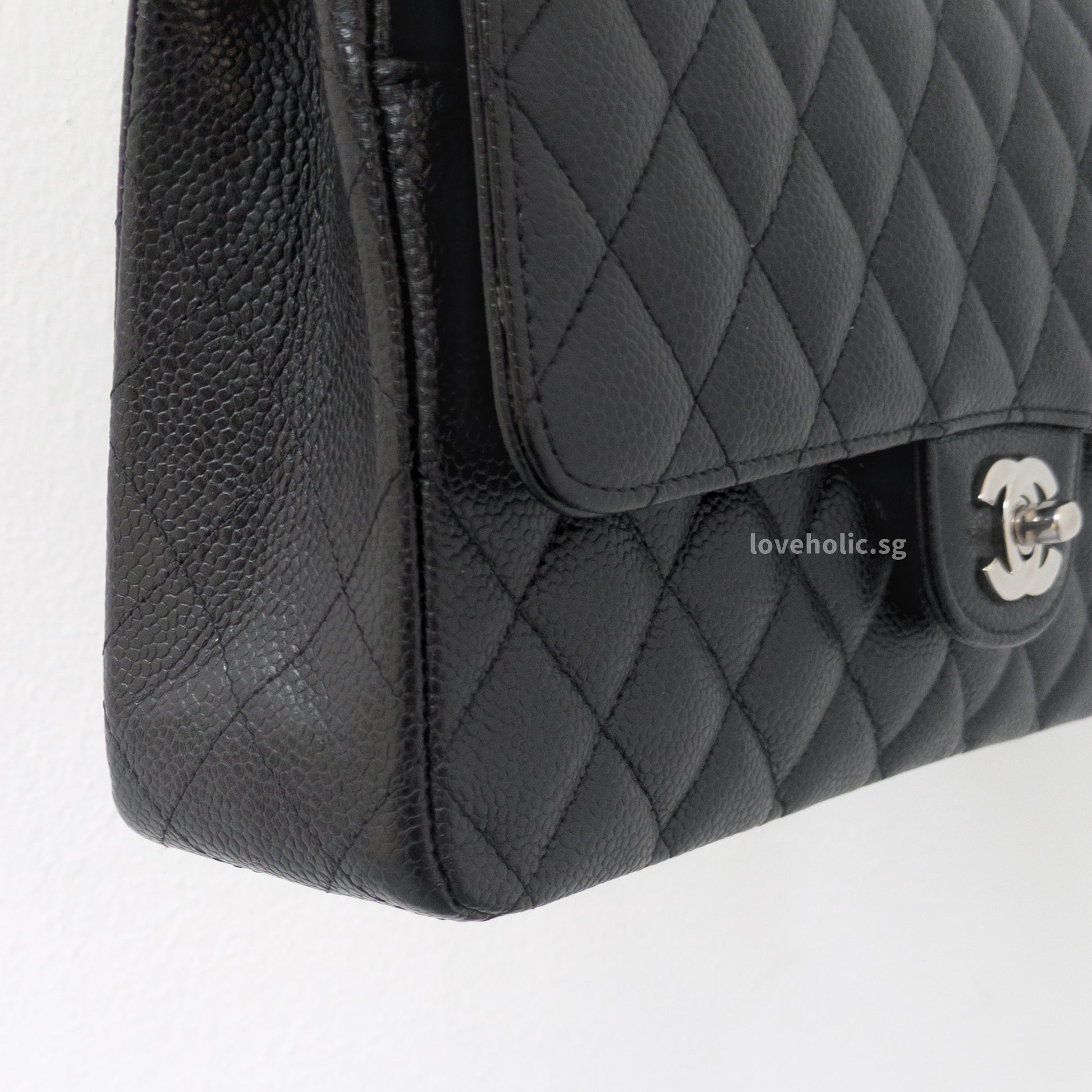 Chanel Classic Flap Medium | Black Caviar Silver Hardware-details