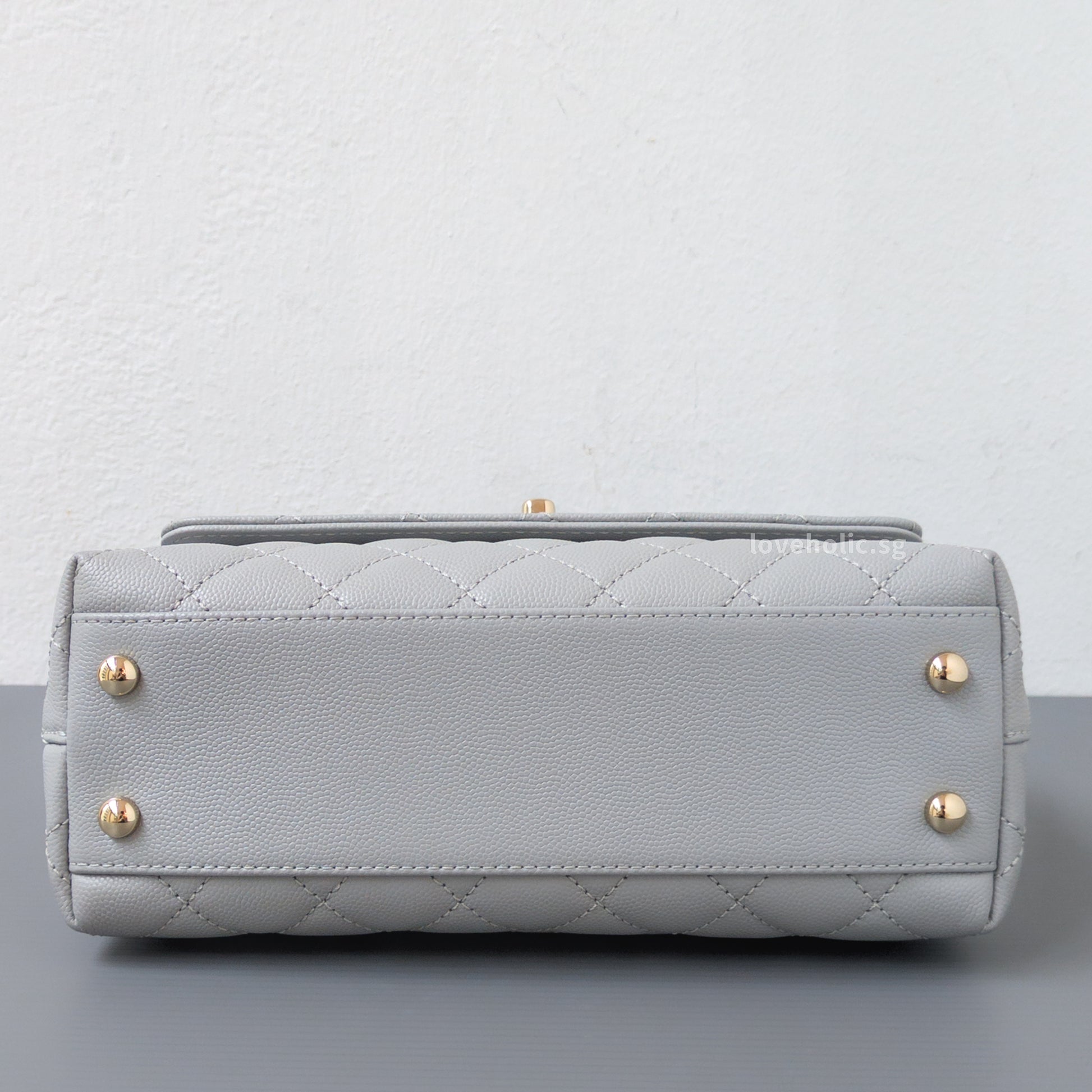 Chanel Coco Handle Small | 24K Grey Caviar Light Gold Hardware-details