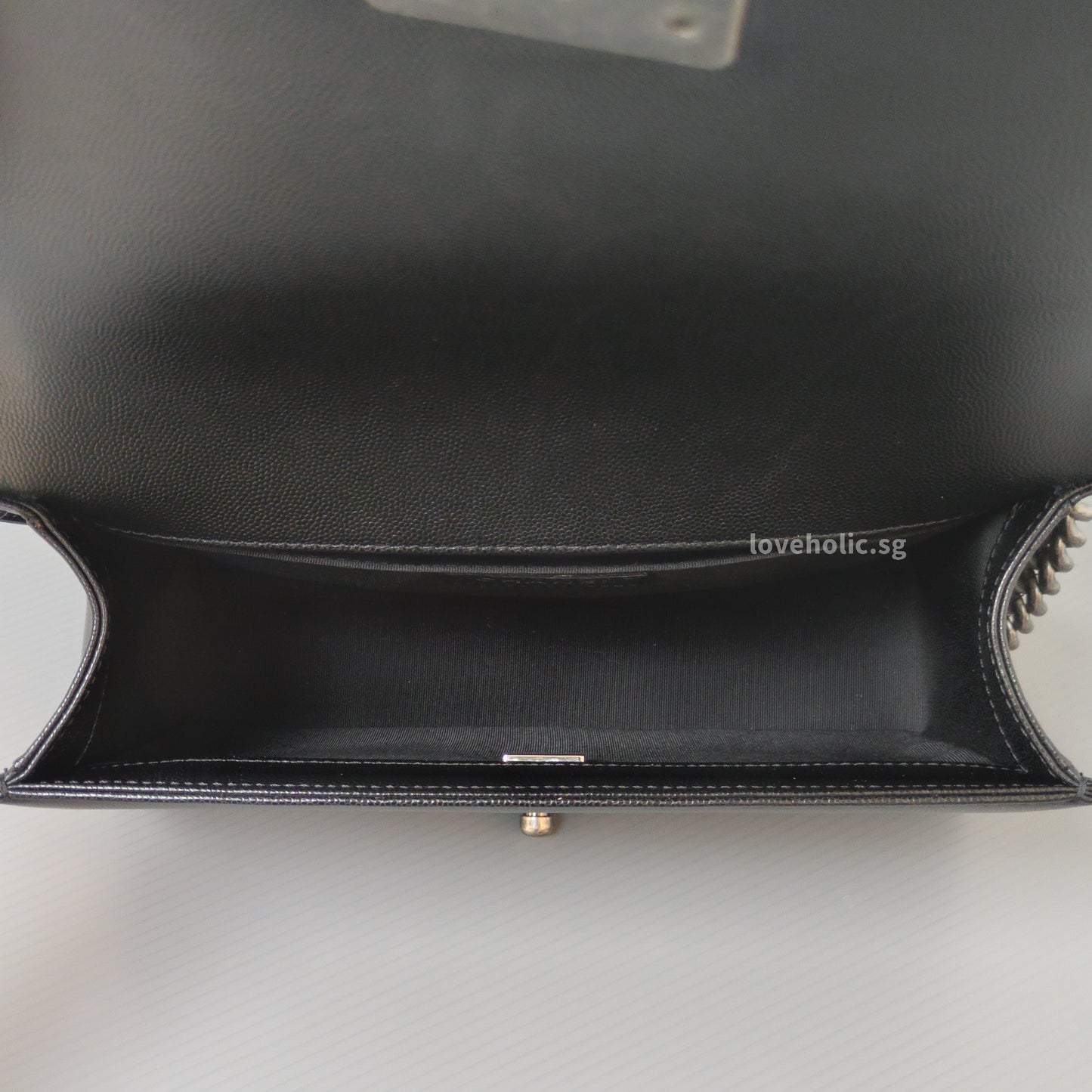 Chanel Boy Medium | Black Caviar Ruthenium Hardware-details