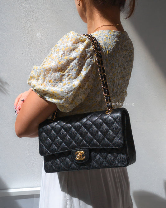 Classic Flap Medium | Black Caviar Gold Hardware