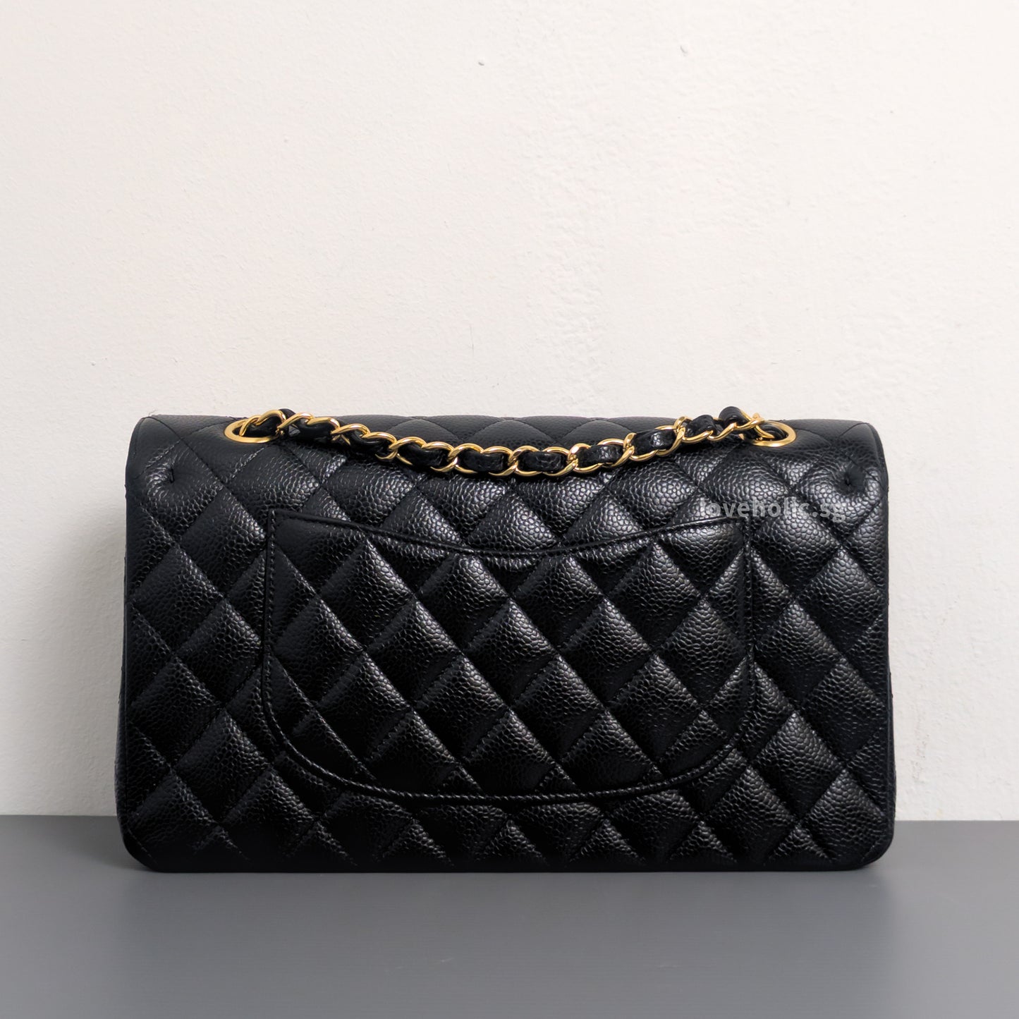 Classic Flap Medium | Black Caviar Gold Hardware