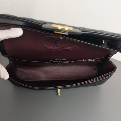 Classic Flap Medium | Black Caviar Gold Hardware