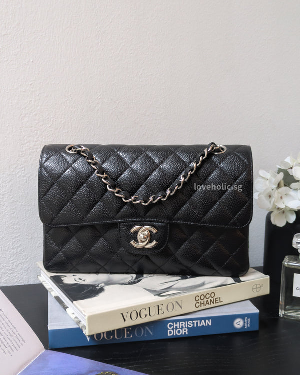 Chanel Classic Flap Small | Black Caviar Silver Hardware-front