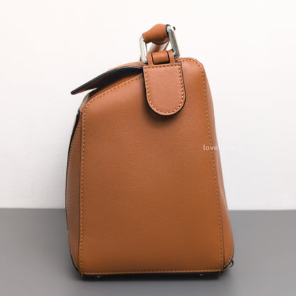 Loewe Puzzle Medium | Tan Calfskin Silver Hardware-details