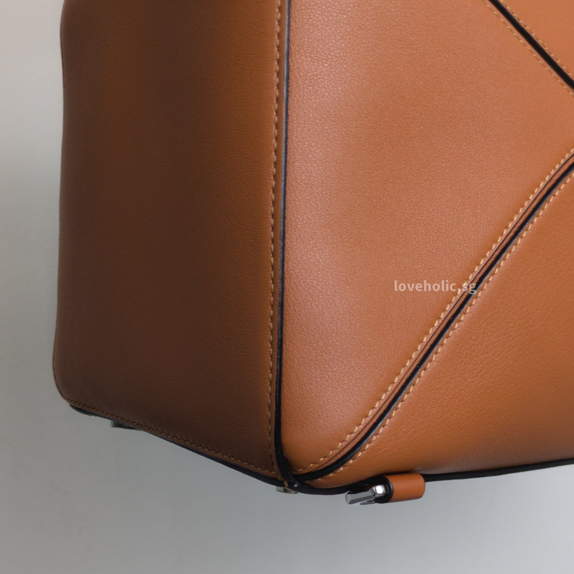 Loewe Puzzle Medium | Tan Calfskin Silver Hardware-details