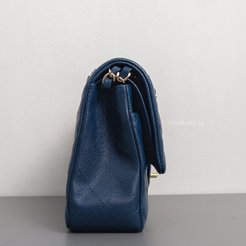 Classic Flap Medium | 19C Navy Blue Caviar Light Gold Hardware
