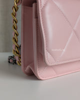Chanel 19 Wallet on Chain | Pink Lambskin Multicolored Hardware
