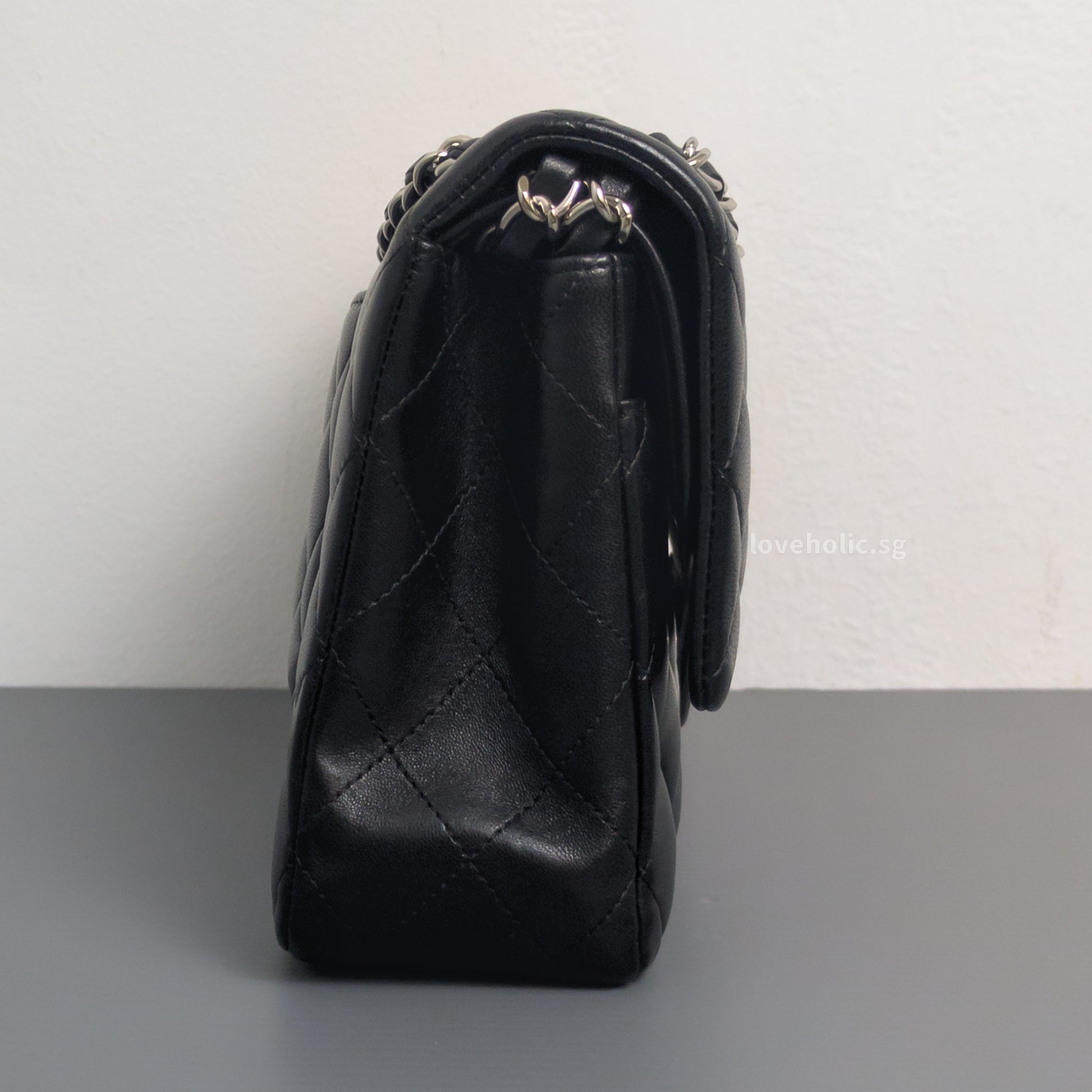 Chanel Classic Flap Medium | Black Lambskin Silver Hardware-side