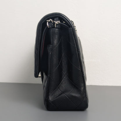 Chanel Classic Flap Medium | Black Lambskin Silver Hardware-details