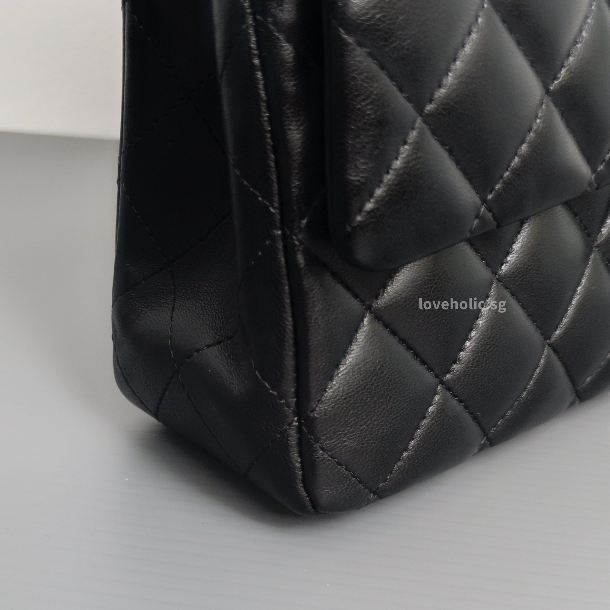 Chanel Classic Flap Medium | Black Lambskin Silver Hardware-details