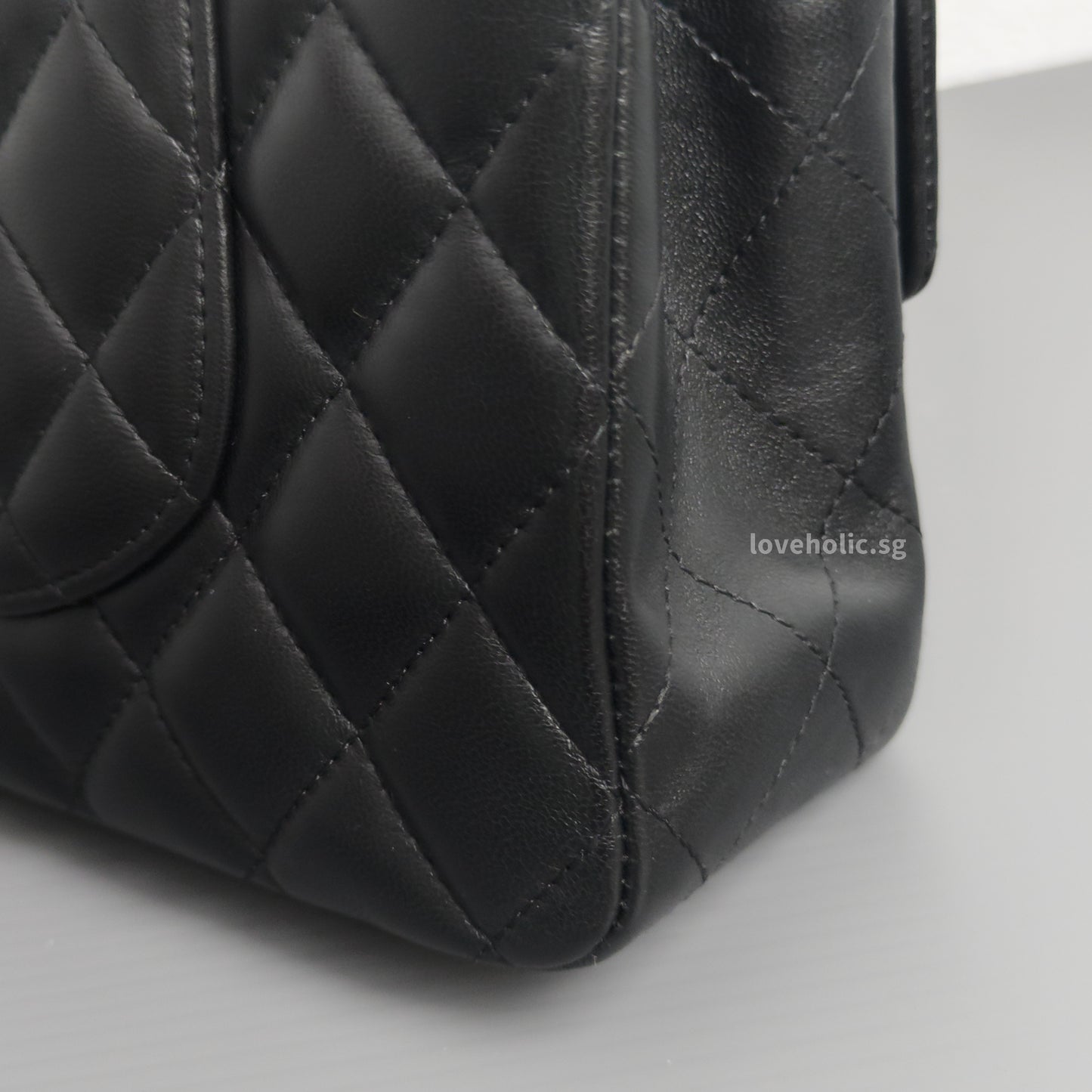 Chanel Classic Flap Medium | Black Lambskin Silver Hardware-details