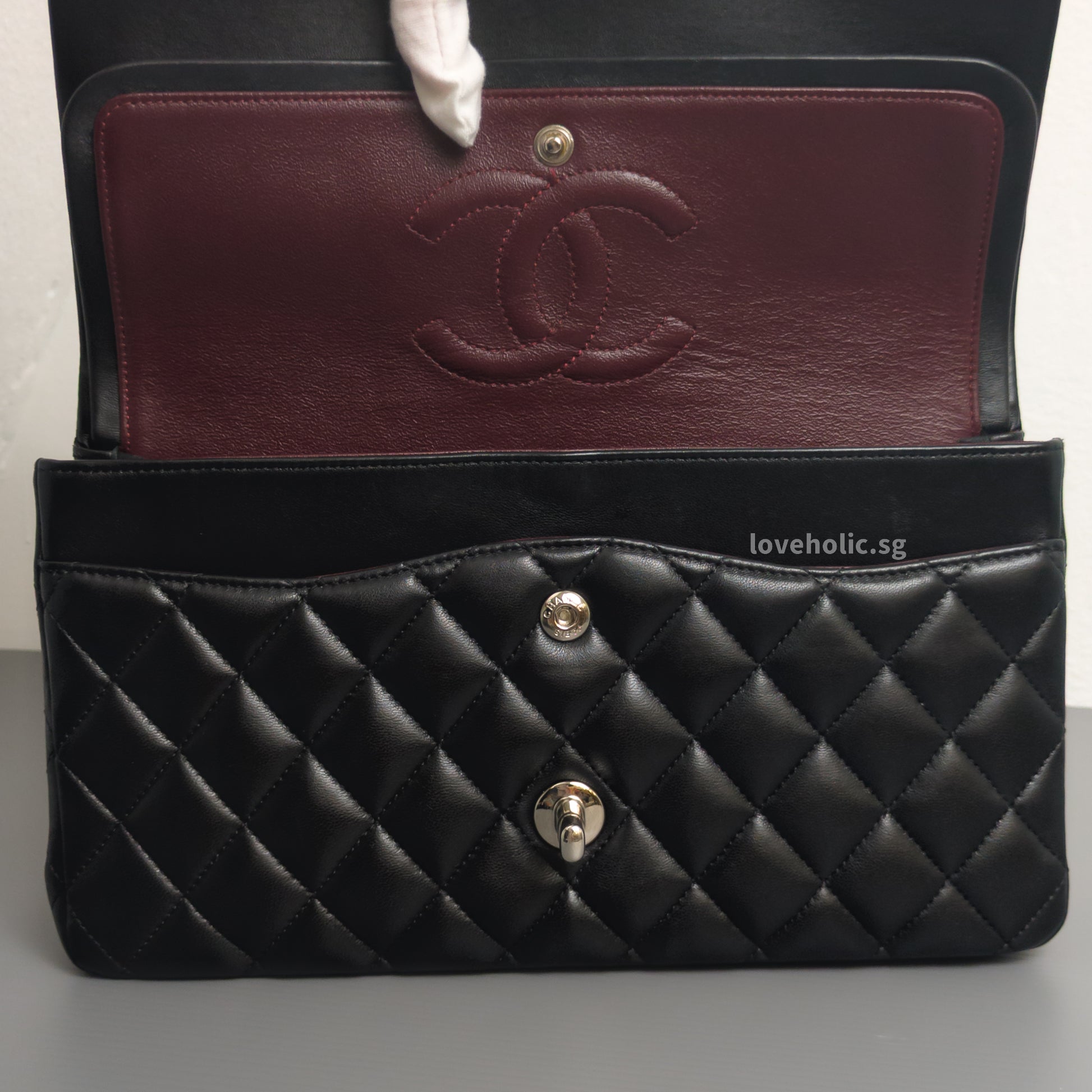 Chanel Classic Flap Medium | Black Lambskin Silver Hardware-details
