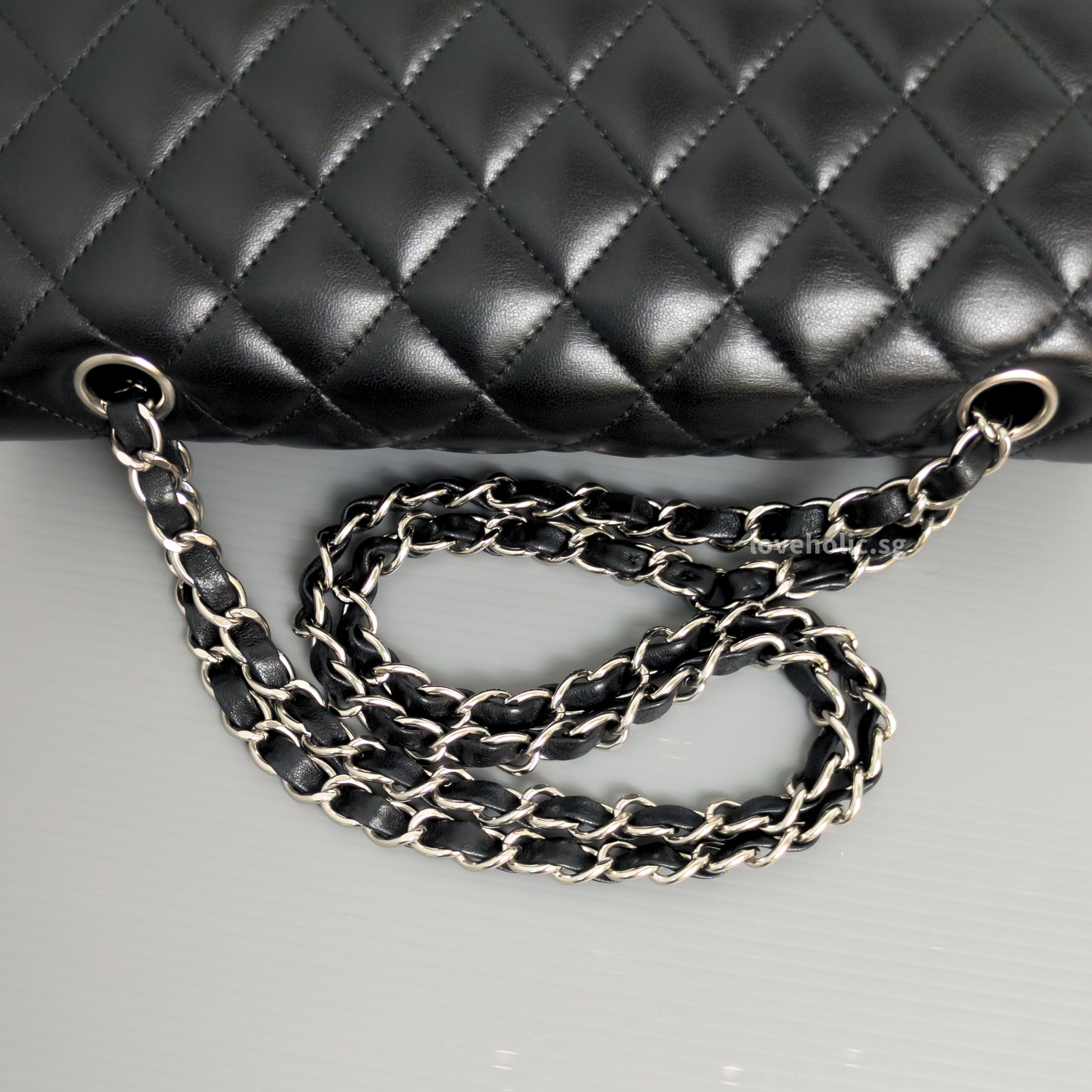Chanel Classic Flap Medium | Black Lambskin Silver Hardware-details