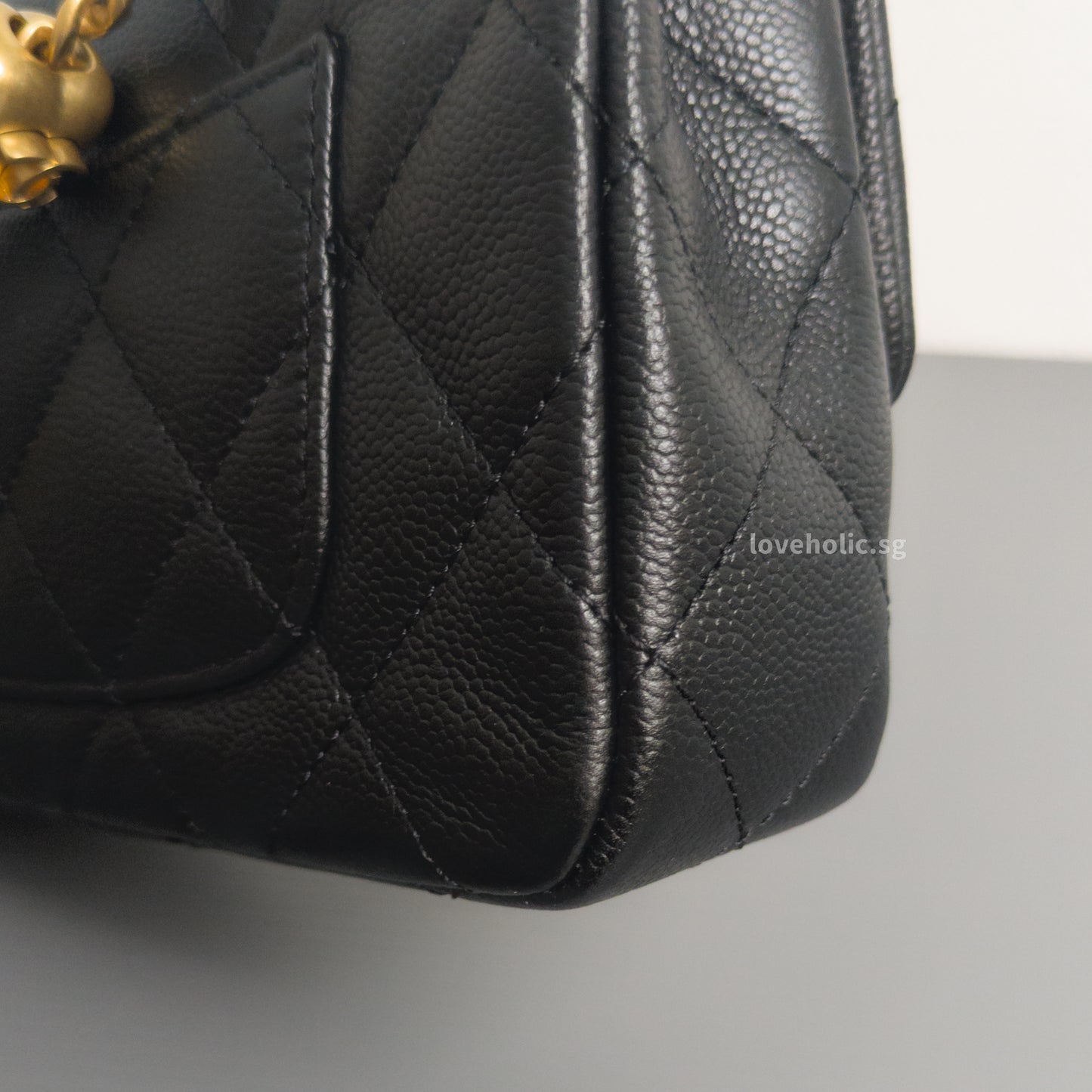 Square Flap Mini  23P Heart Crush | Black Caviar Brushed Gold Hardware