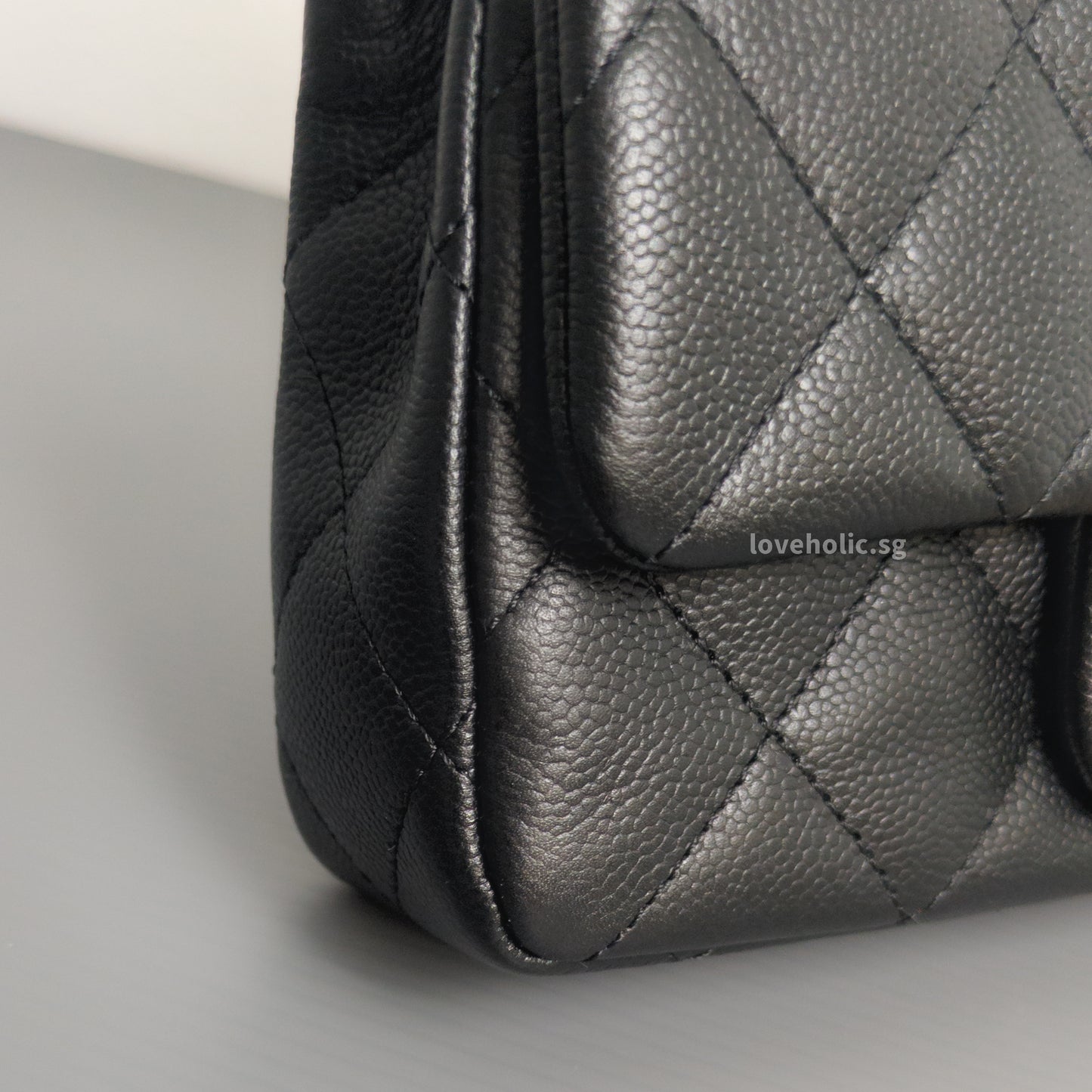 Square Flap Mini  23P Heart Crush | Black Caviar Brushed Gold Hardware