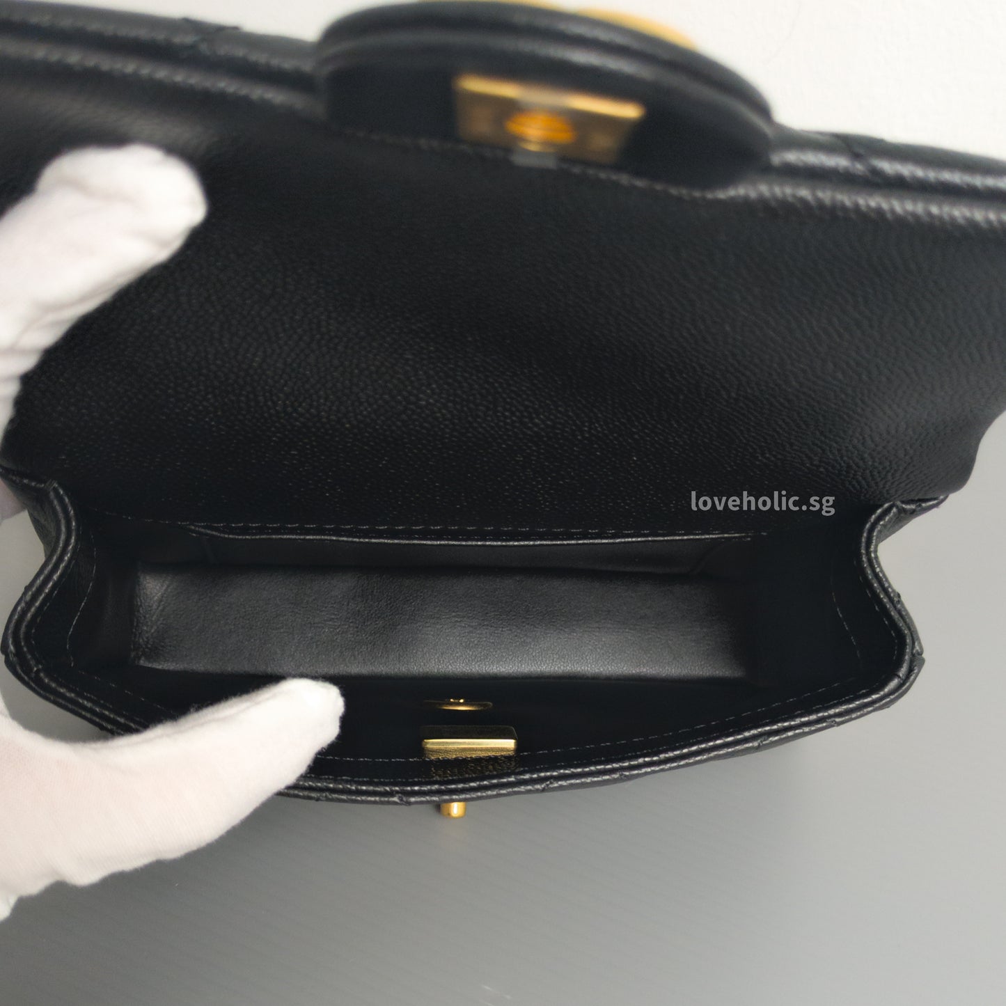 Square Flap Mini  23P Heart Crush | Black Caviar Brushed Gold Hardware
