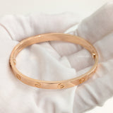 Cartier Love Bracelet Classic Size 17 | 18K Rose Gold-model