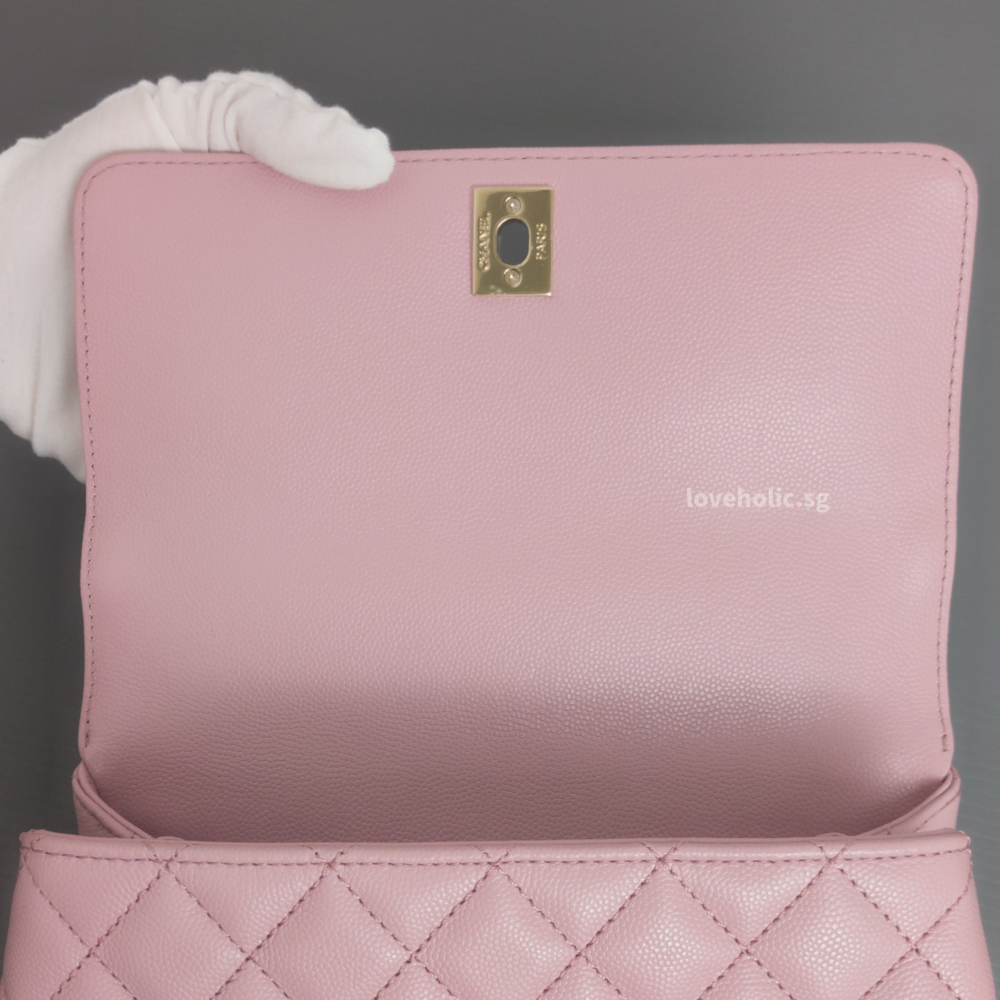 Chanel Coco Handle Small | 24A Light Pink Caviar Light Gold Hardware-details