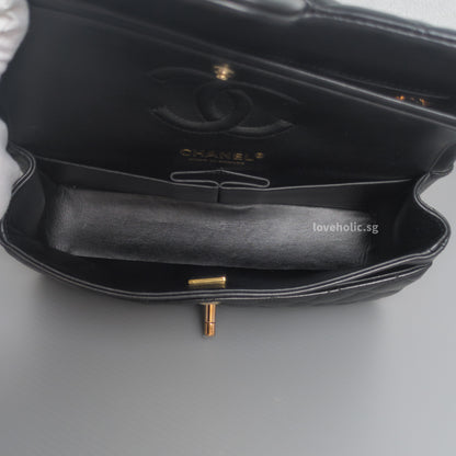 Chanel Classic Flap Small | Black Lambskin Rose Gold Hardware-details