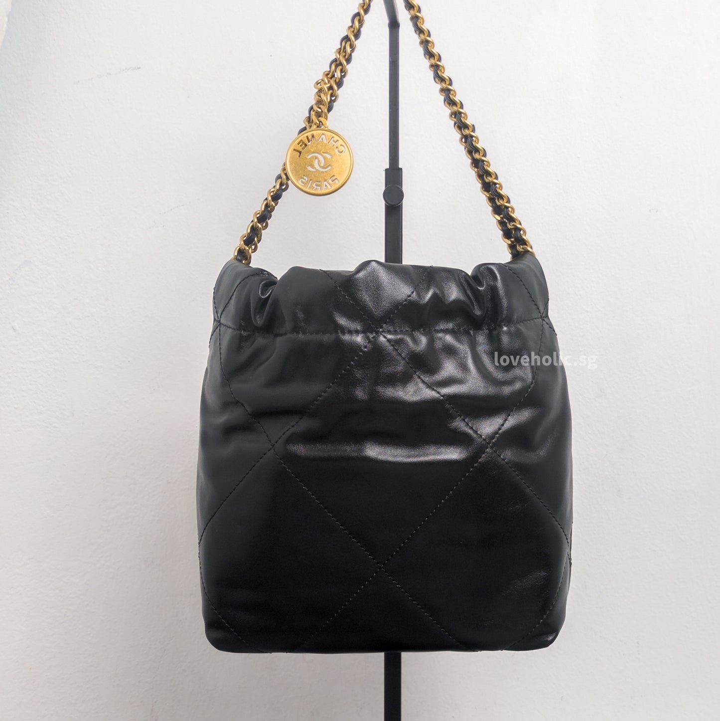 Chanel 22 Mini | Black Shiny Calfskin Gold Hardware
