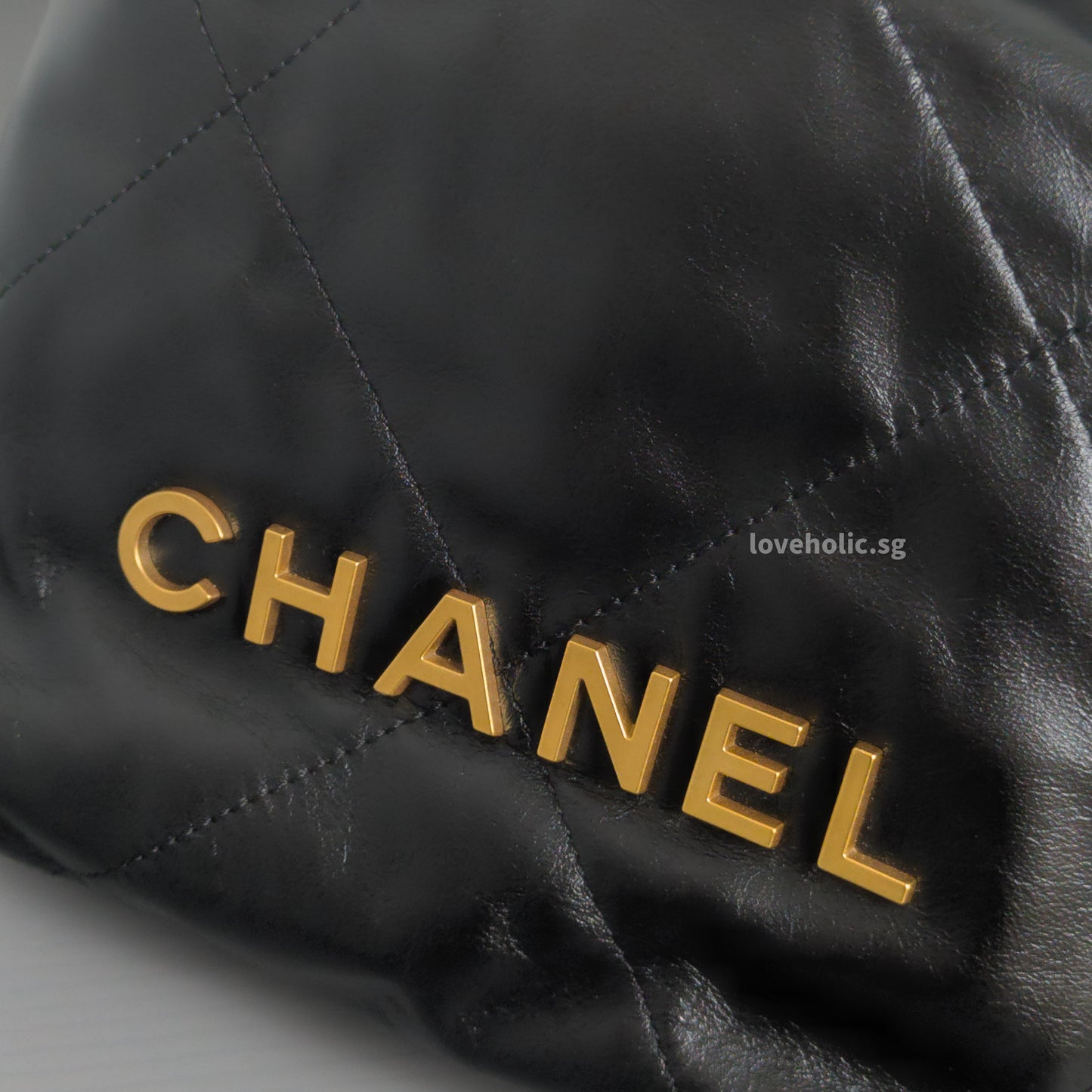 Chanel 22 Mini | Black Shiny Calfskin Gold Hardware