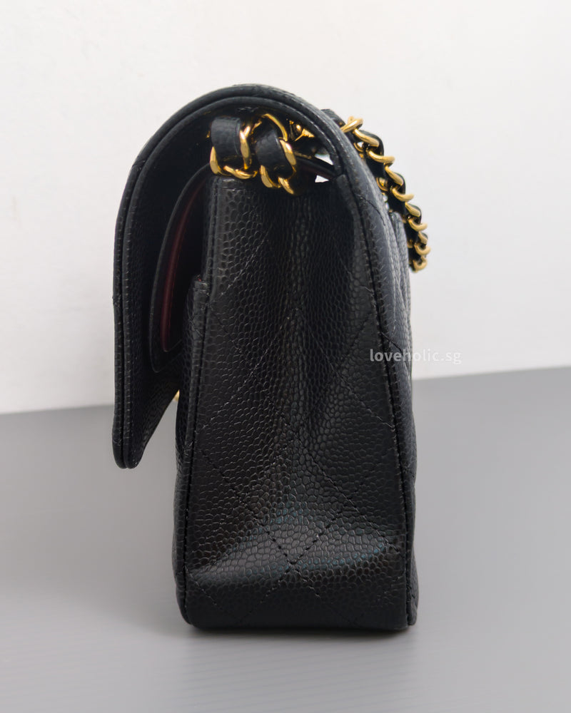 Chanel Classic Flap Medium | Black Caviar Gold Hardware-details