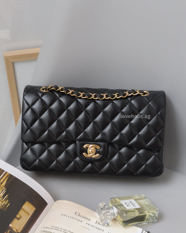 Chanel Classic Flap Medium | Black Lambskin Gold Hardware-front