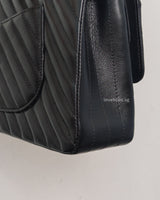 Chanel Classic Flap Chevron Medium | Black Caviar Silver Hardware-details