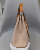 Hermes Herbag 31 | Ecru Beige Nature Canvas Palladium Hardware-side