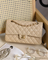 Chanel Classic Flap Medium | Beige Lambskin Light Gold Hardware-front