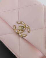 Chanel Chanel 19 Small | 22S Light Pink Lambskin Multicolored Hardware-details