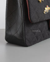 Chanel Classic Flap Medium | 18A Dark Navy with Paris-Hamburg Charms Wool Lambskin Brushed Gold Hardware-details