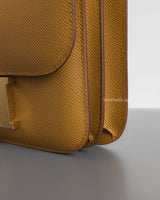 Hermes Constance Mini 18  | 2S Sesame  Epsom Gold Hardware-details