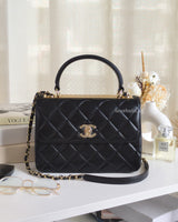 Trendy CC Medium | Black Lambskin Light Gold Hardware