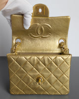 Chanel Vintage Classic Flap Mini Square | Metallic Gold Lambskin 24K Gold Hardware-details