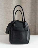 Lindy 26 | Black Taurillon Clemence Gold Hardware