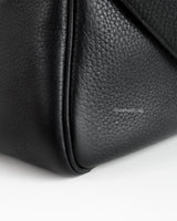 Lindy 26 | Black Taurillon Clemence Gold Hardware