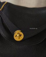 Lindy 26 | Black Taurillon Clemence Gold Hardware