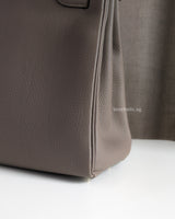 Hermes Kelly 28 | Gris Asphalte M8 Togo Gold Hardware-details
