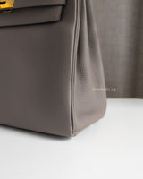 Hermes Kelly 28 | Gris Asphalte M8 Togo Gold Hardware-details