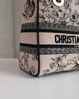 Dior Lady D-Lite Medium | Pink Floral Fabric Light Gold Hardware-details