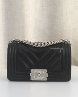 Chanel Boy Chevron Small | Black Caviar Silver Hardware-front1