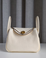 Hermes Lindy Mini  | Nata Taurillon Clemence Gold Hardware-front1