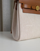 Hermes Herbag Mini 20 | Ecru Beige/Fauve Vache Hunter Gold Hardware-details